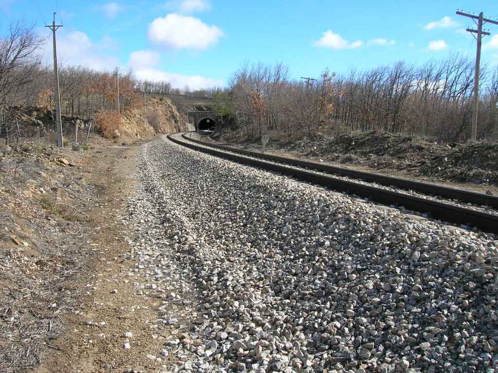 Entrada al tunel por Navamojada