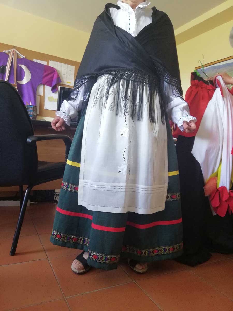 trajes cabezudos en Villavieja del Lozoya