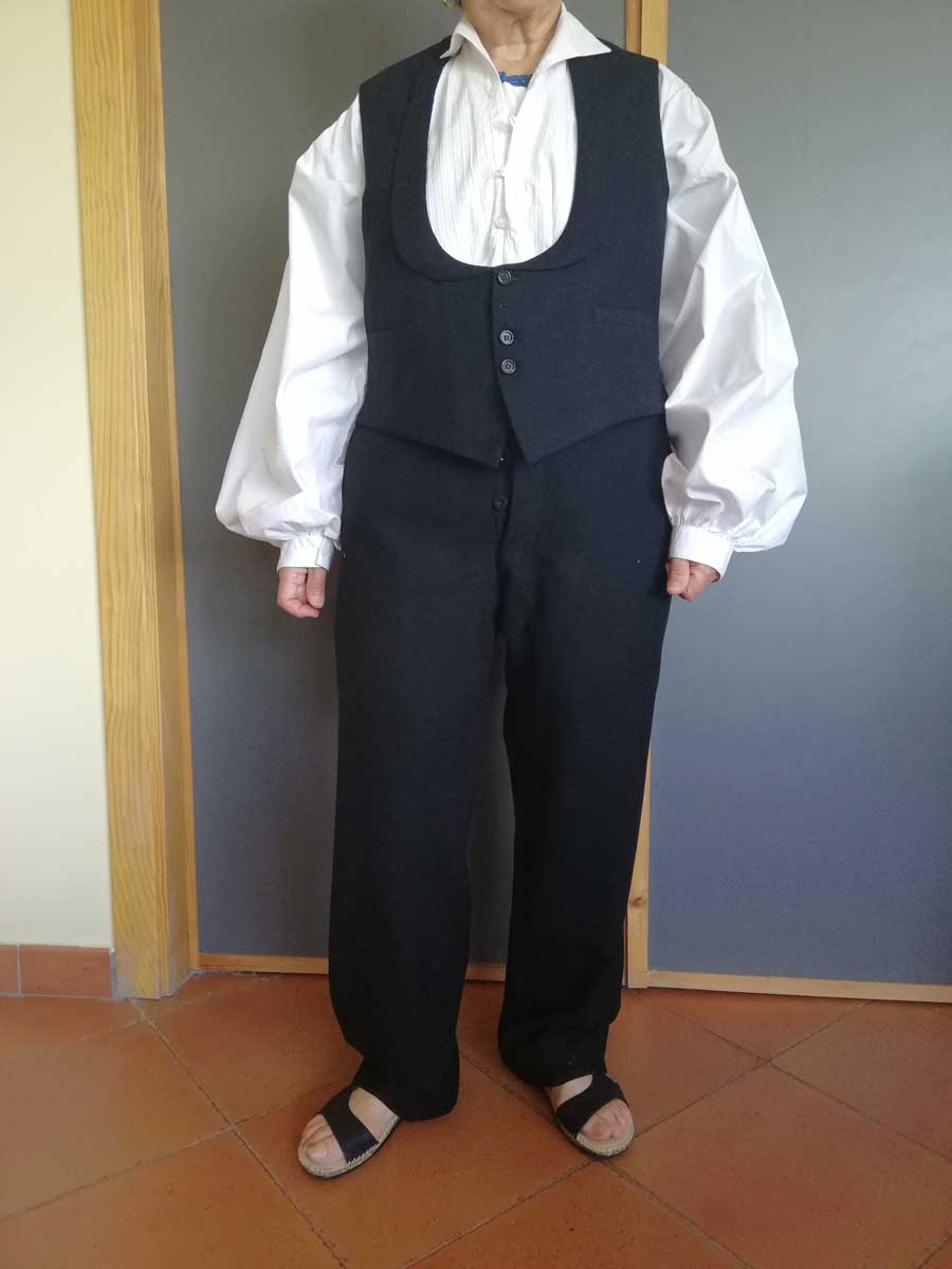 trajes cabezudos en Villavieja del Lozoya